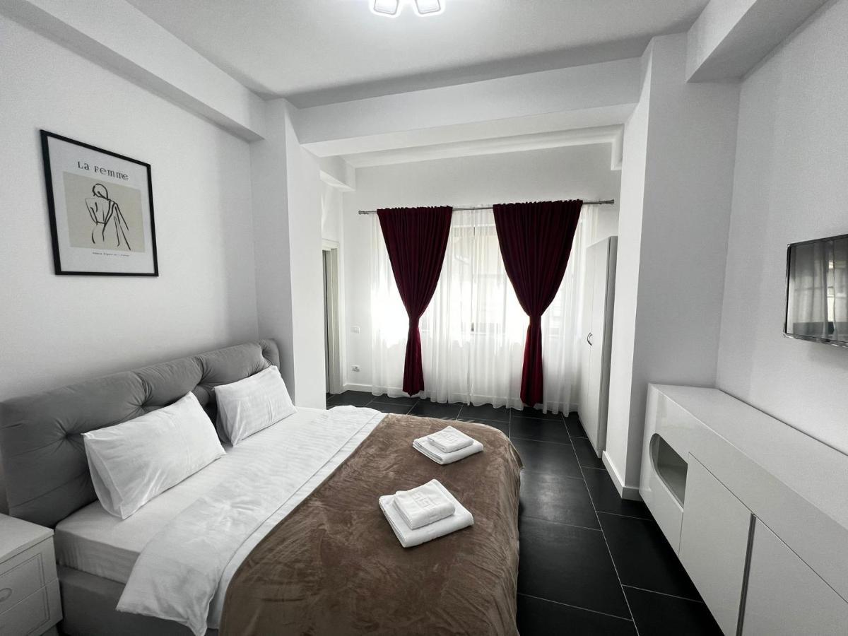Marvellous Aparthotel With Master Apartments Suceava Exteriör bild