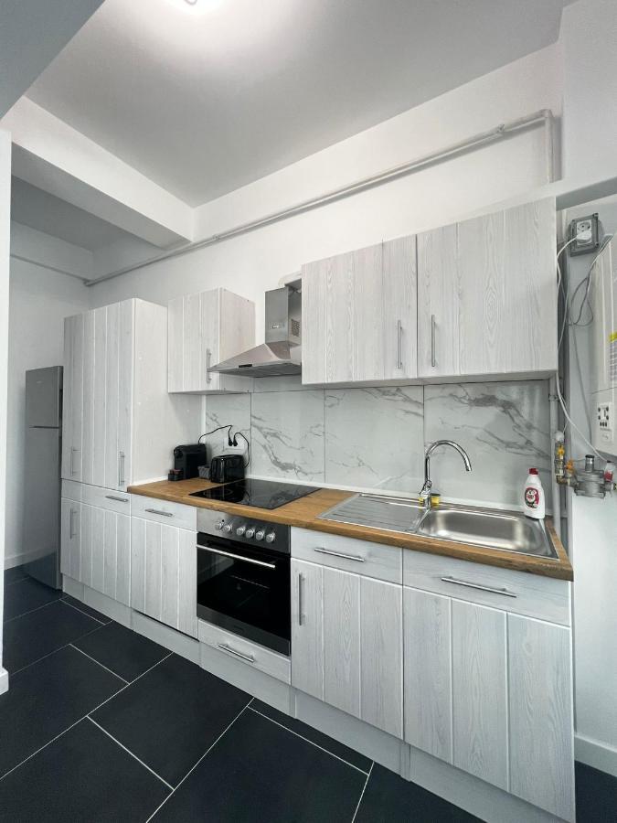 Marvellous Aparthotel With Master Apartments Suceava Exteriör bild