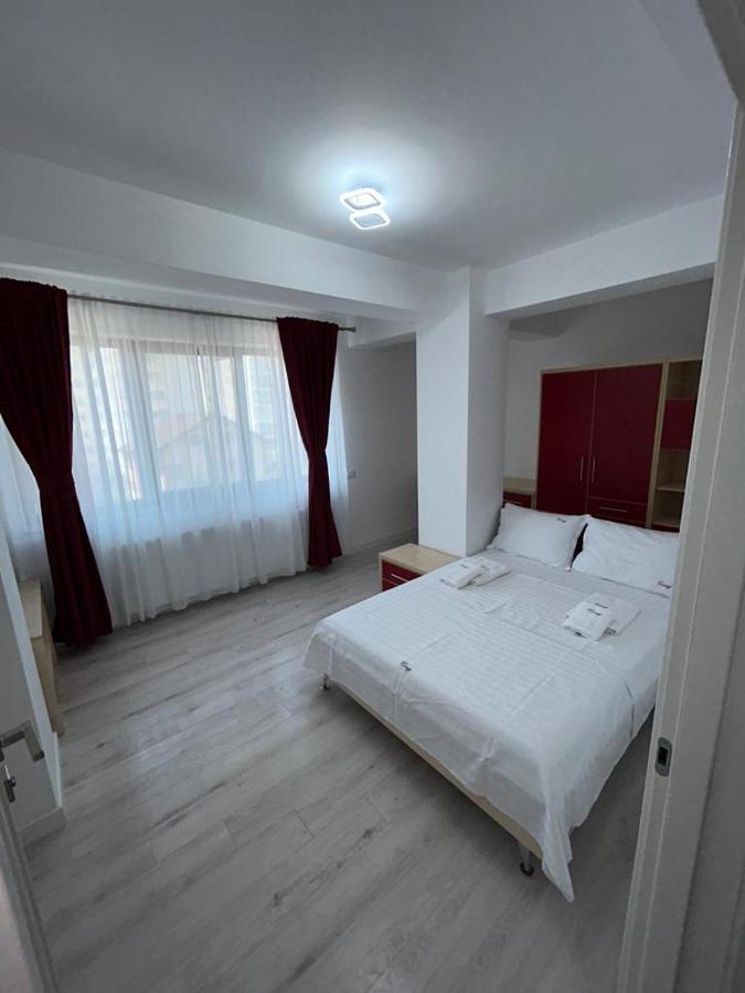 Marvellous Aparthotel With Master Apartments Suceava Exteriör bild